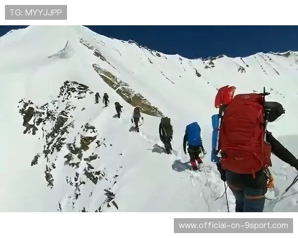 世界登山纪录预告片发布：选手备战故事激发公众期待，全世界登山死亡排名
